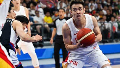 赵继伟：男篮队长在国家队聚餐埋单是传统，我们有一个没有教练的内部群